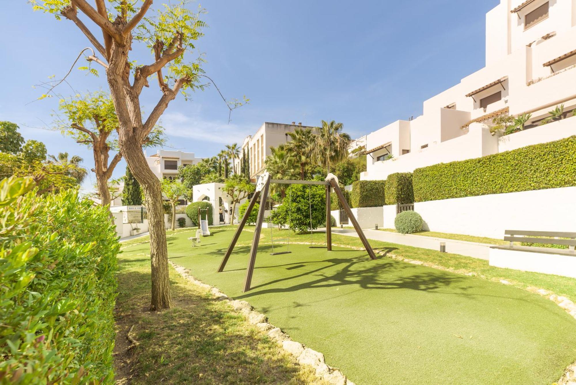Full Apartment With Private Pool Estepona Eksteriør billede